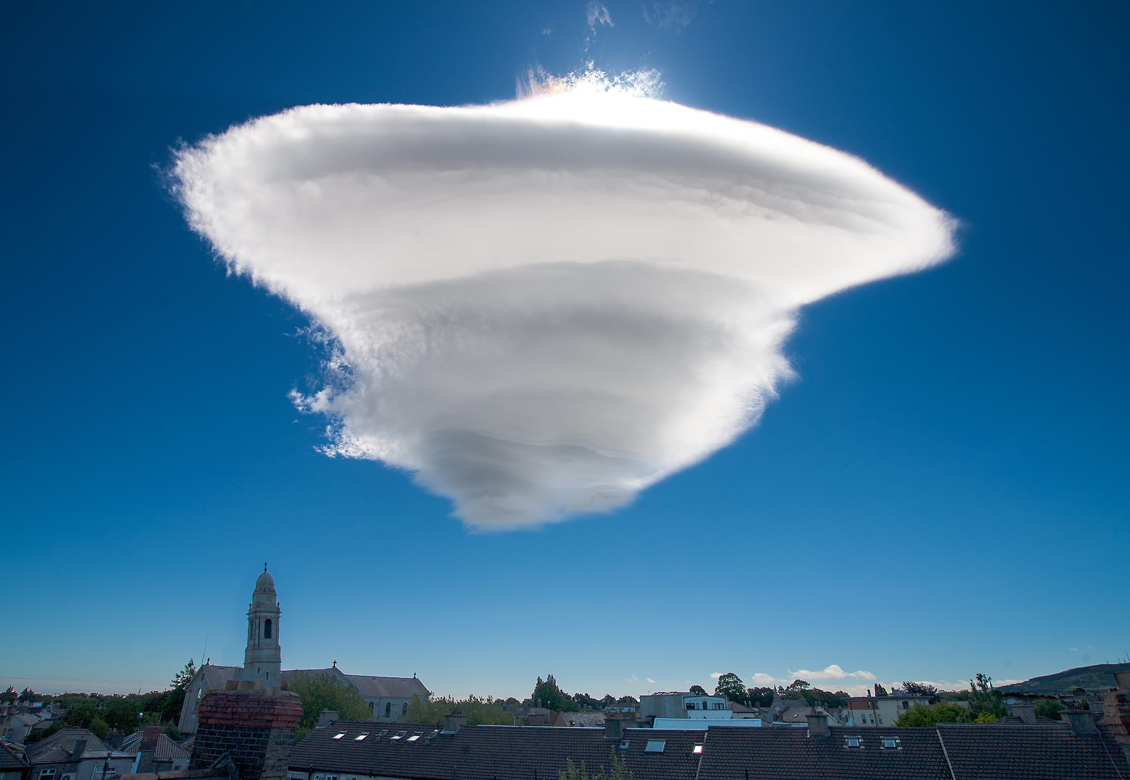 What Are Lenticular Clouds?